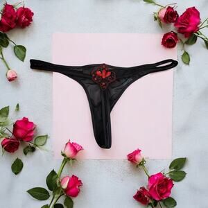 NWT Y2k Jezebel Black Sexy Thong Small Seamless bejeweled Blink